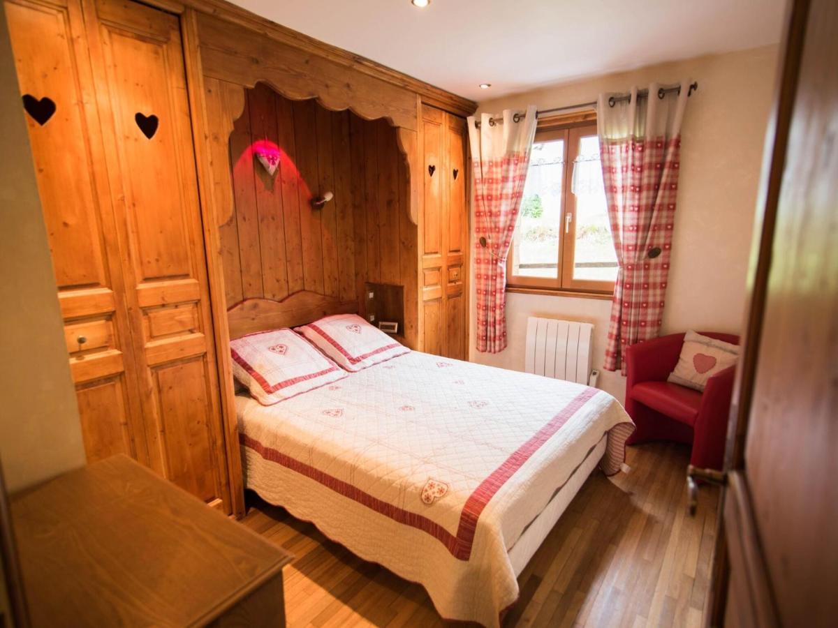 Charming Chalet In Ventron With Terrace Екстер'єр фото